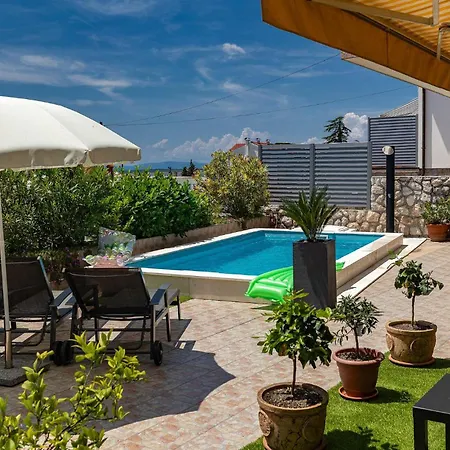 Apartament 2 Bedroom Stunning In
